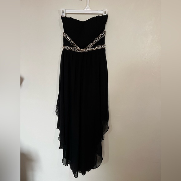 Women’s Black Strapless High-Low Dress - Picture 4 of 6